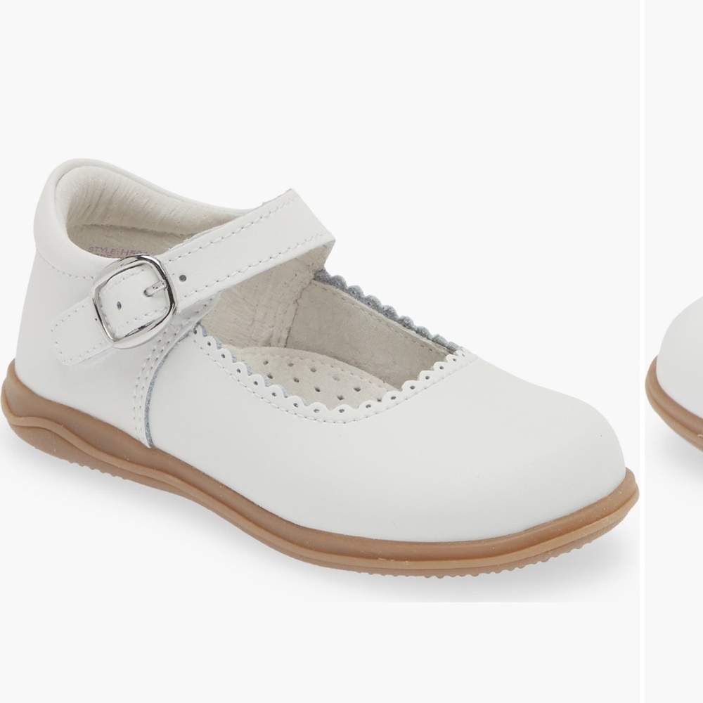 L’AMOUR Classic White Mary Jane Shoes